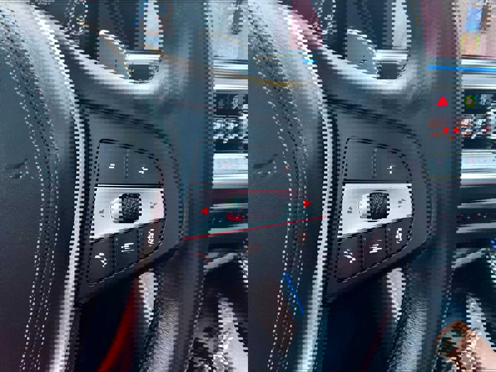 Used 2023 BMW X5 xDrive45e image 24