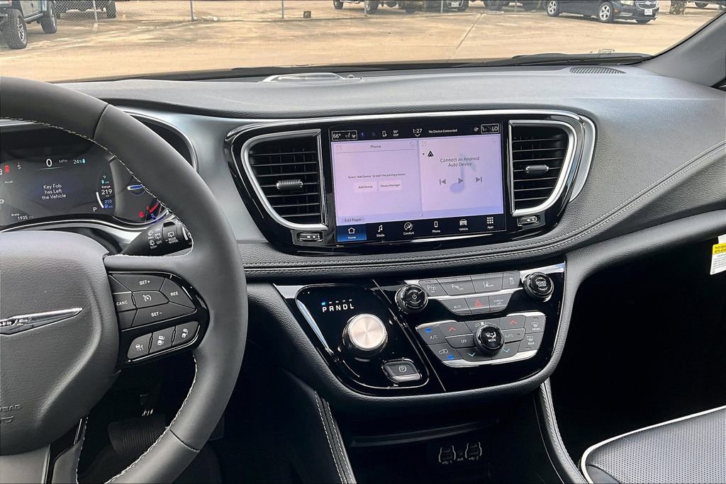 New 2025 Chrysler Pacifica Premium FWD image 6