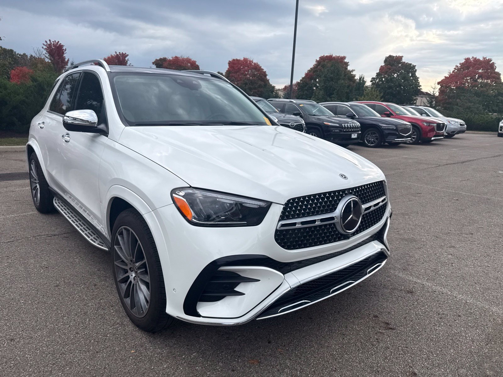 Used 2024 Mercedes-Benz GLE 350 4MATIC image 3