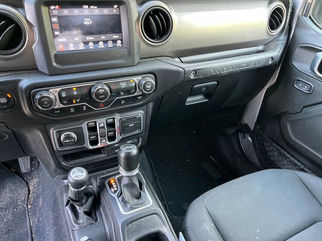 Used 2018 Jeep Wrangler Unlimited Sport S AWD/4WD image 13
