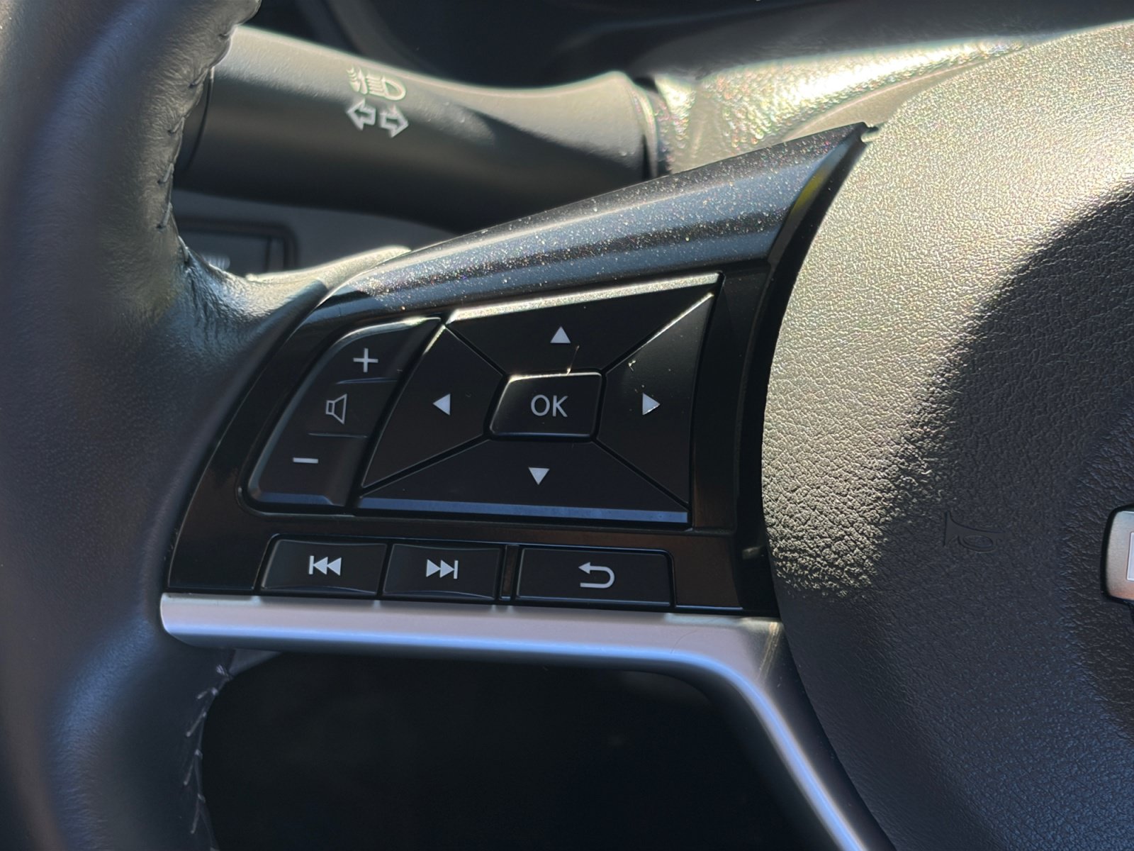 Used 2023 Nissan Altima 2.5 SV w/ SV Premium Package AWD/4WD image 18