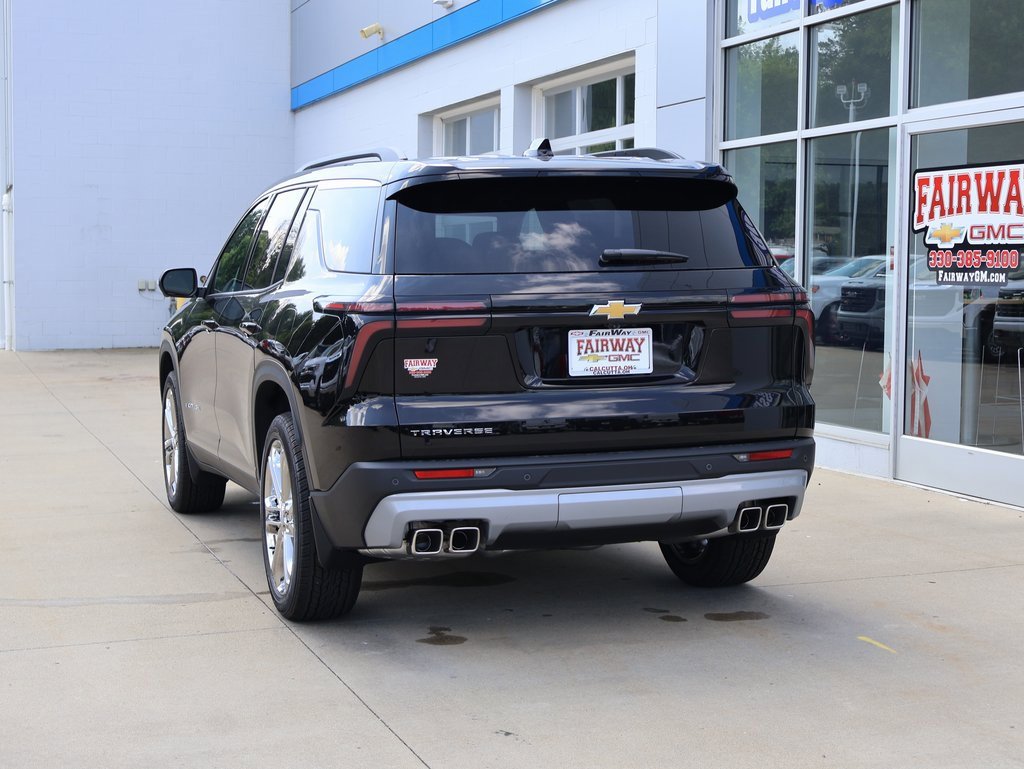 New 2025 Chevrolet Traverse LT w/ Driver Confidence Package image 8