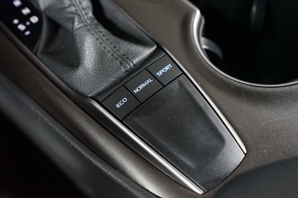 Used 2023 Toyota Camry SE FWD image 22