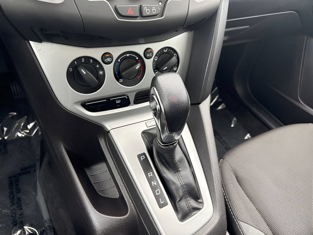 Used 2013 Ford Focus SE FWD image 16