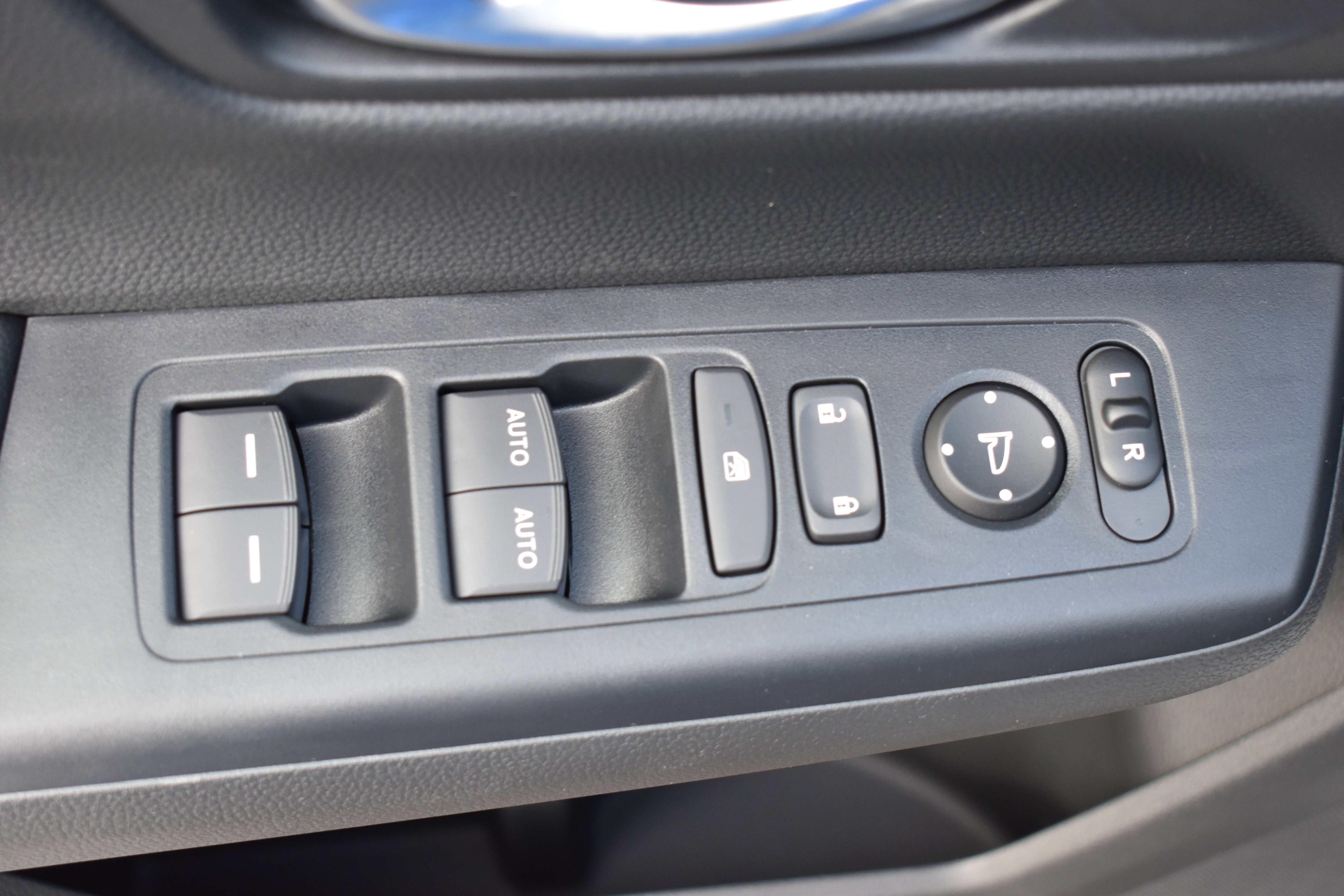 New 2026 Honda CR-V EX image 12