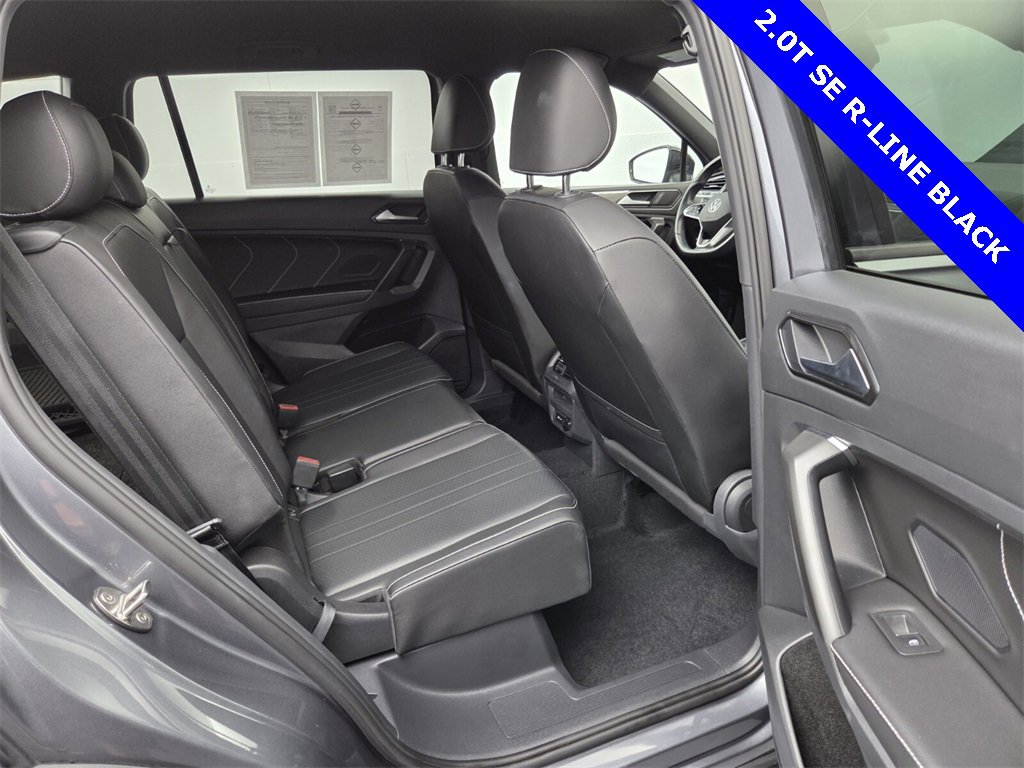 Used 2022 Volkswagen Tiguan SE R-Line image 19