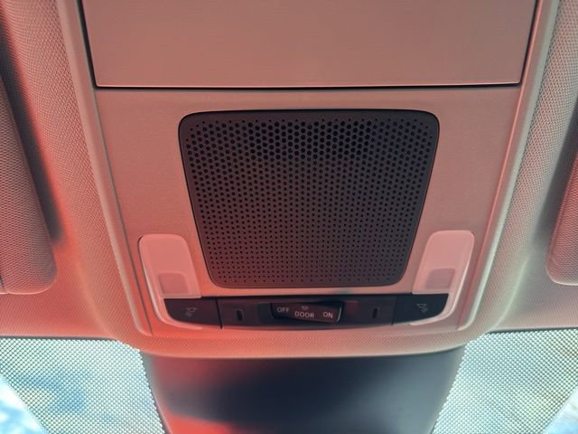 Used 2025 Honda Pilot EX-L image 35