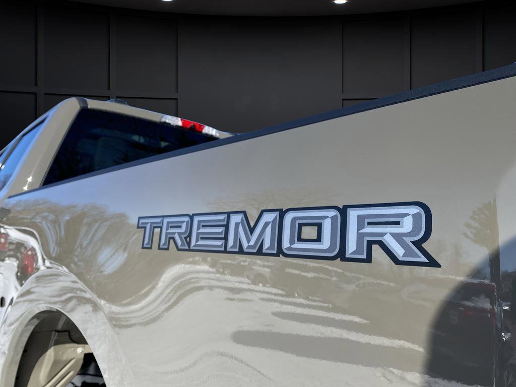 New 2026 Ford F250 XLT w/ XLT Premium Package image 19