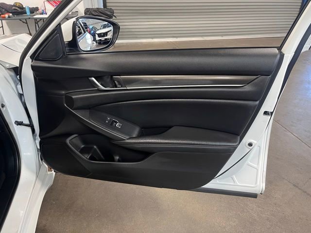 Used 2019 Honda Accord Sport image 12
