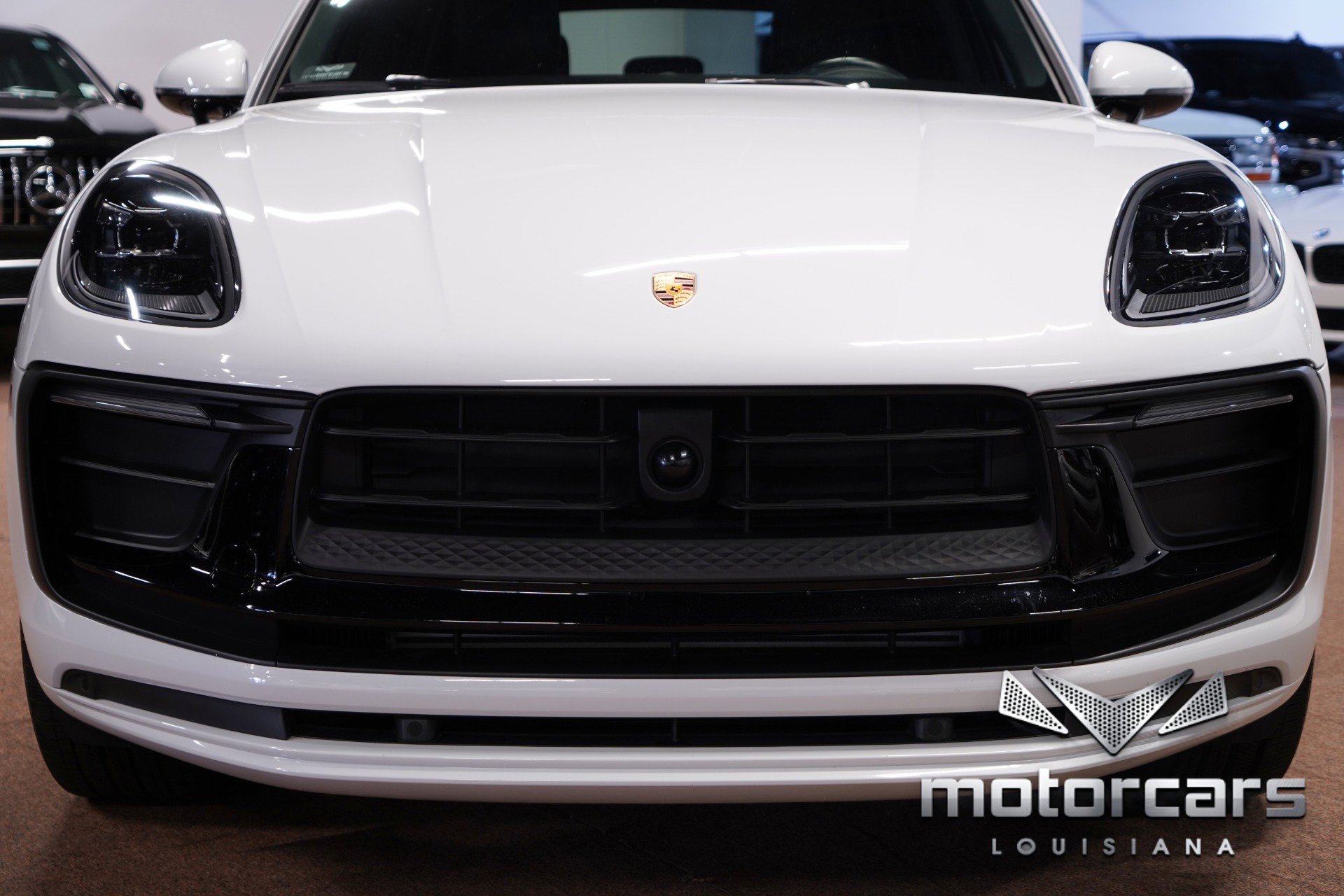 Used 2024 Porsche Macan Turbo w/ Premium Plus Package image 10