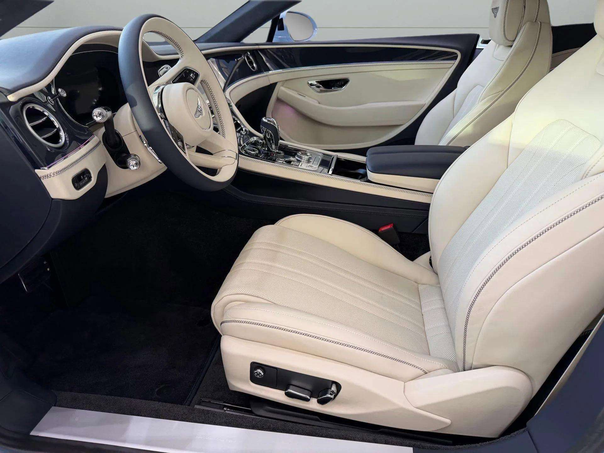 New 2026 Bentley Continental GT AWD/4WD image 29