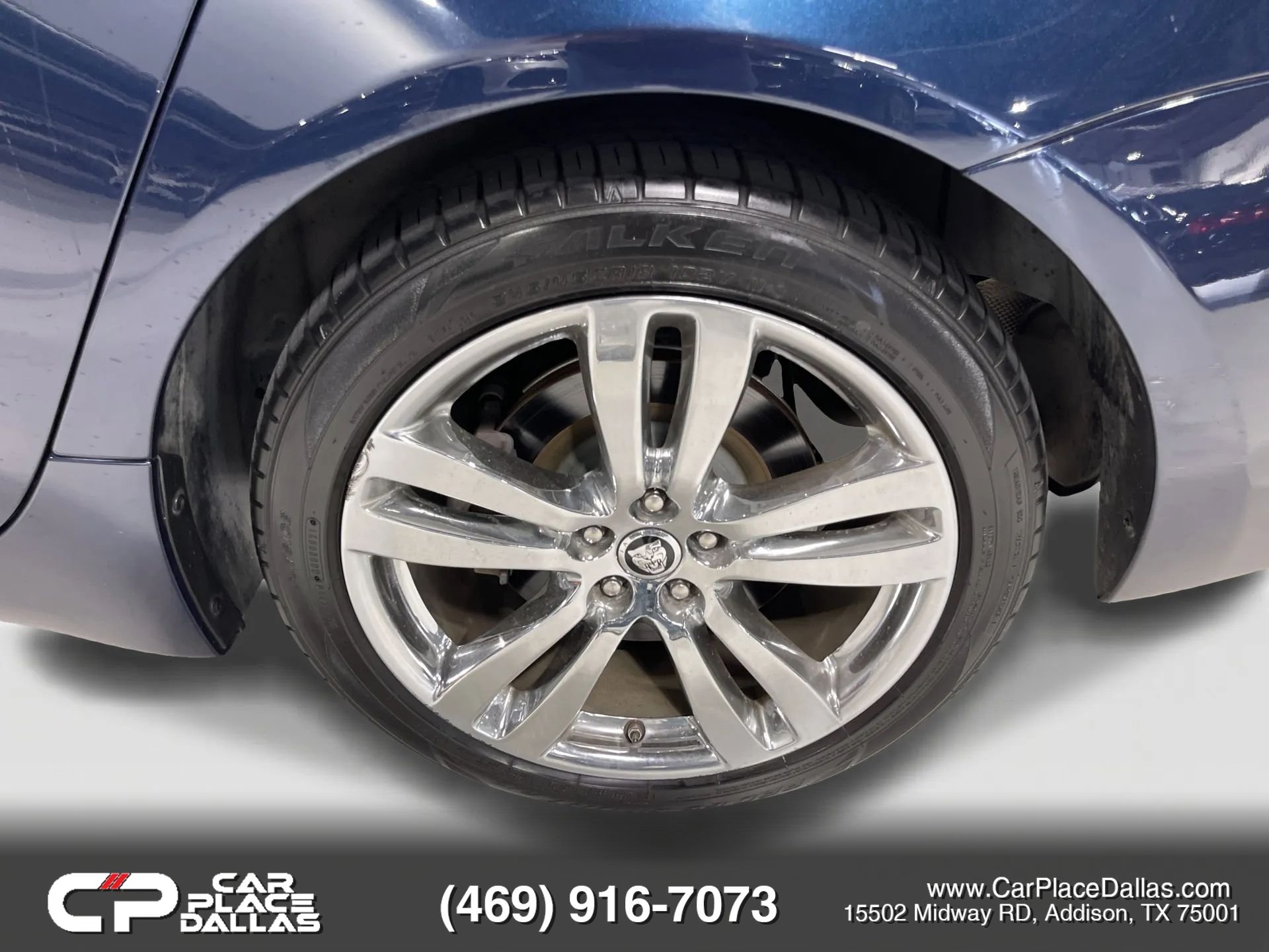 Used 2013 Jaguar XJ L Portfolio RWD image 47