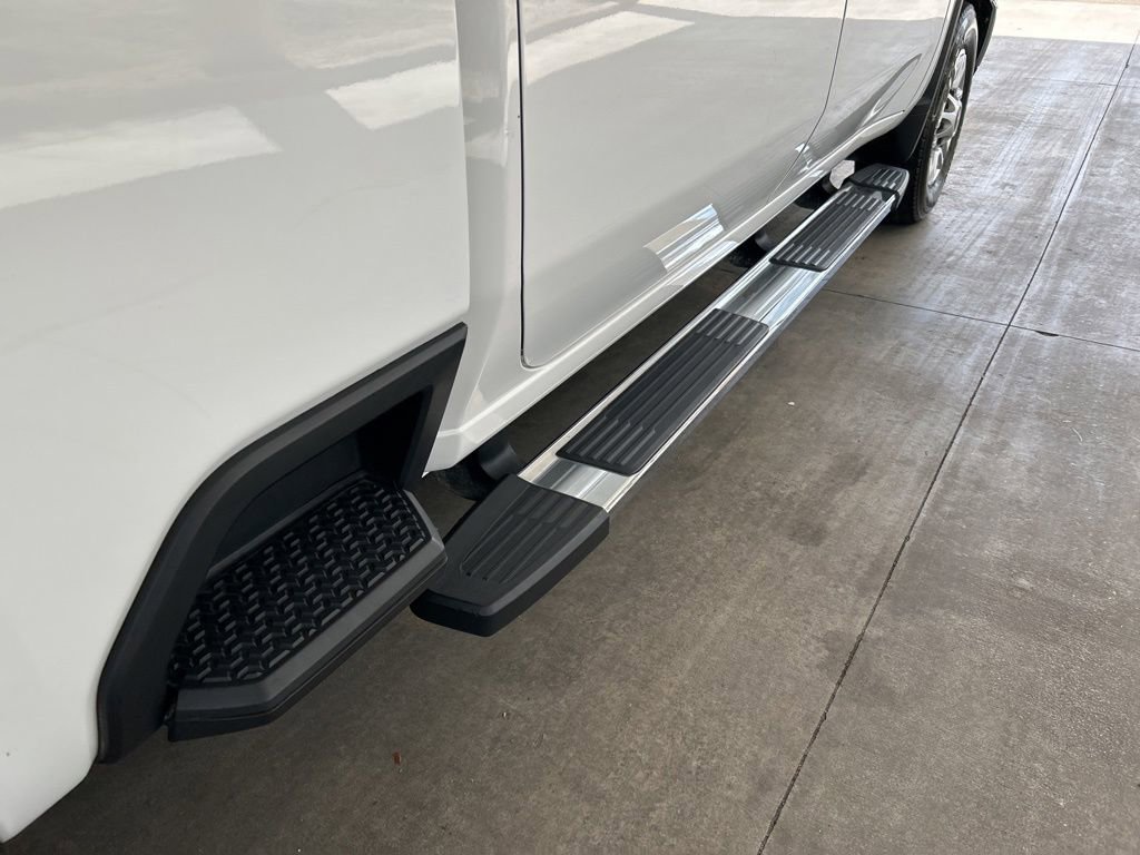 Used 2024 Chevrolet Silverado 2500 LT image 23