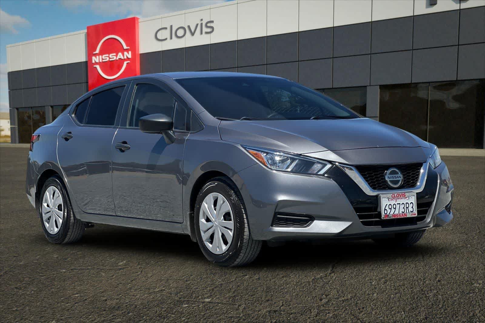 Used 2022 Nissan Versa S FWD image 10