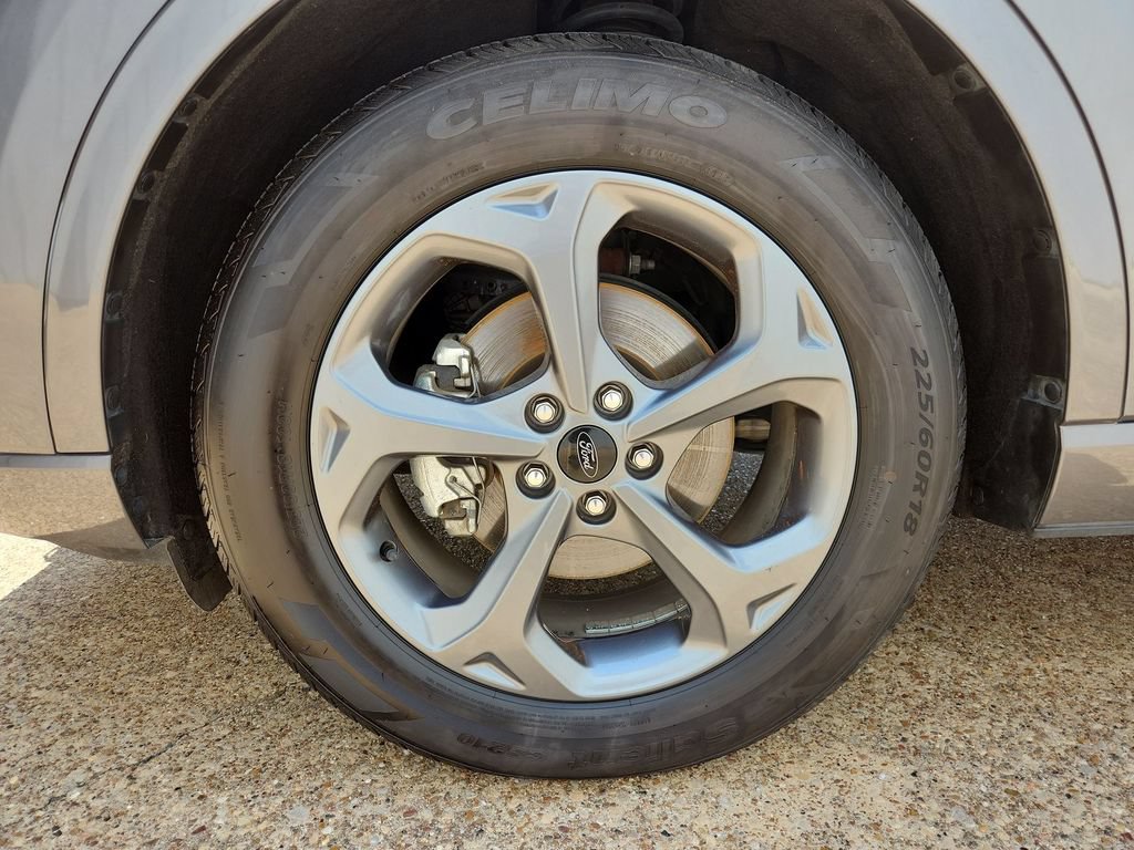 Used 2024 Ford Escape ST-Line FWD image 2