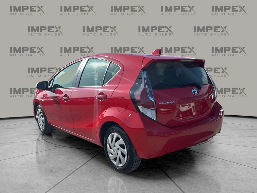 Used 2015 Toyota Prius C Two image 3