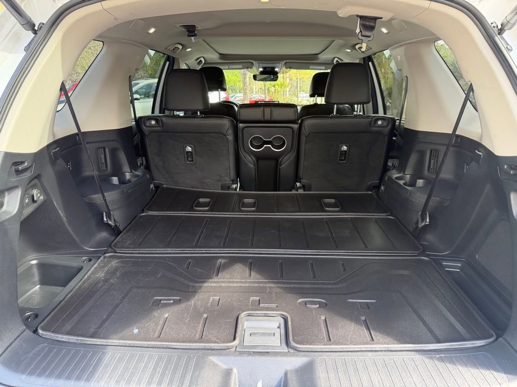 Certified 2025 Honda Pilot Touring image 7