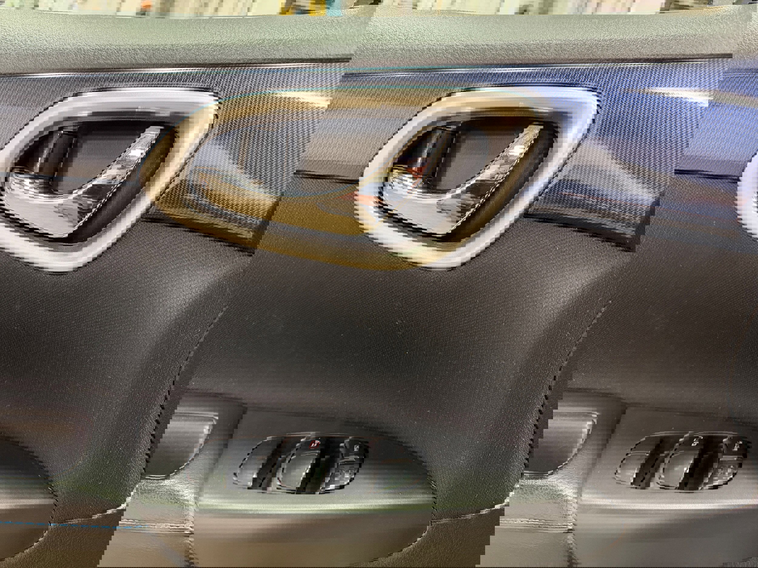 Used 2019 Nissan Sentra SR image 12