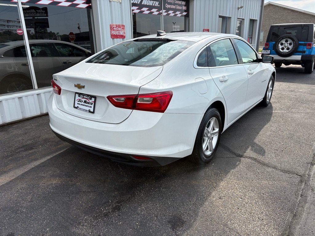 Used 2023 Chevrolet Malibu LS FWD image 3