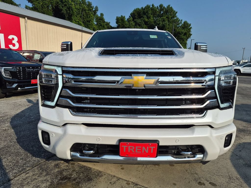 Used 2024 Chevrolet Silverado 2500 High Country w/ High Country Premium Package AWD/4WD image 6