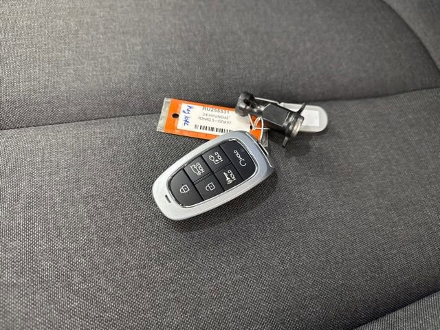 Used 2024 Hyundai Ioniq 5 SEL AWD/4WD image 33