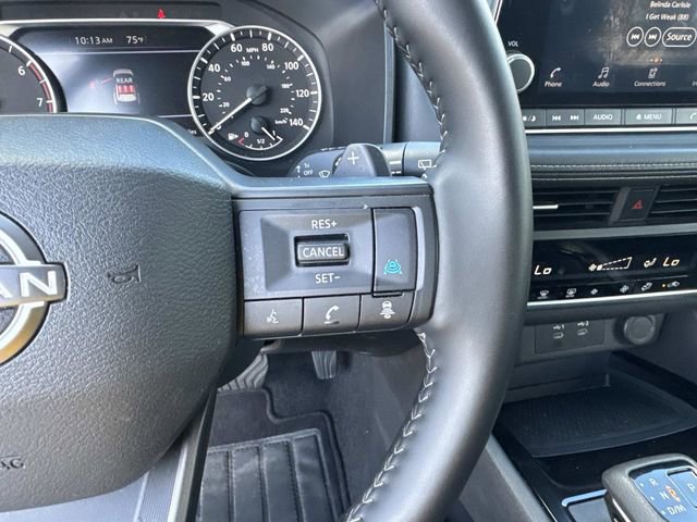 Used 2025 Nissan Rogue SV image 28