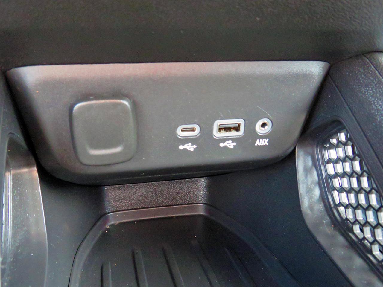 Used 2021 Chevrolet TrailBlazer LT w/ Convenience Package image 34