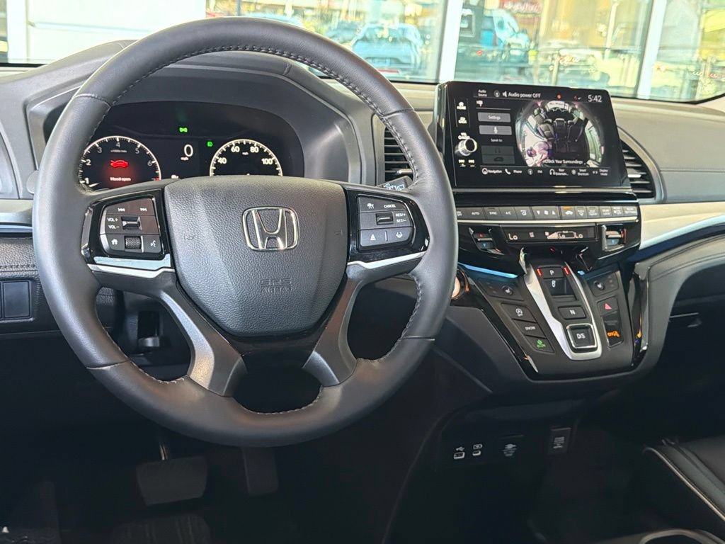Used 2025 Honda Odyssey Touring image 32