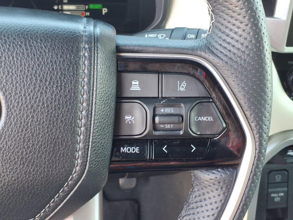 Used 2023 Toyota Sequoia Capstone image 23