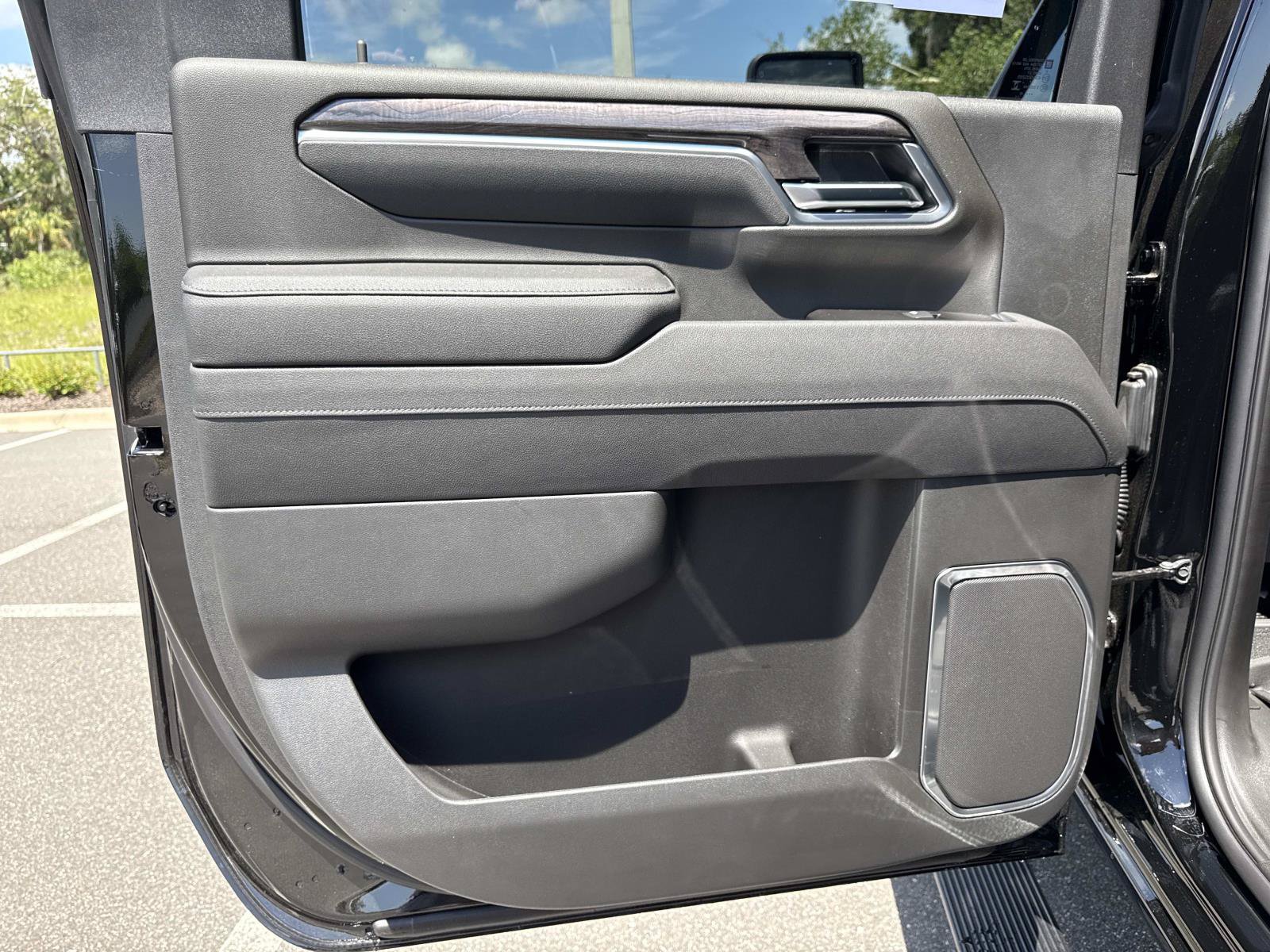 New 2026 Chevrolet Silverado 2500 LTZ w/ LTZ Plus Package AWD/4WD image 10