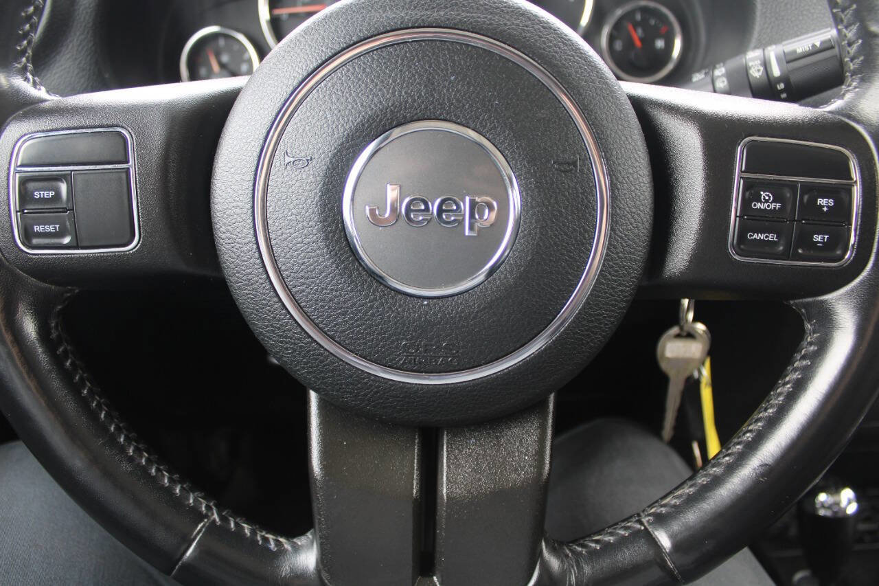 Used 2018 Jeep Wrangler Unlimited Sport S image 14