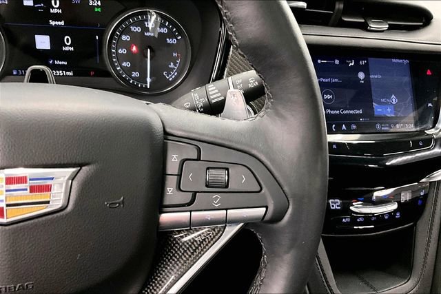 Used 2023 Cadillac XT6 Sport w/ Technology Package AWD/4WD image 28