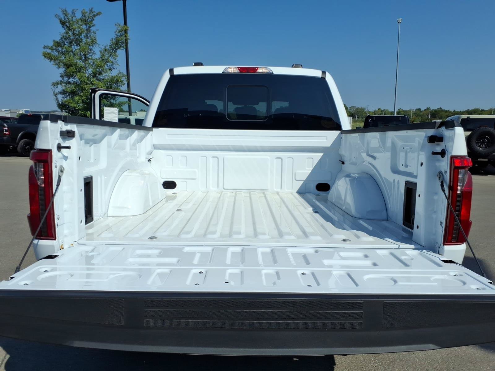 New 2026 Ford F150 XLT w/ Equipment Group 302A MID AWD/4WD image 16