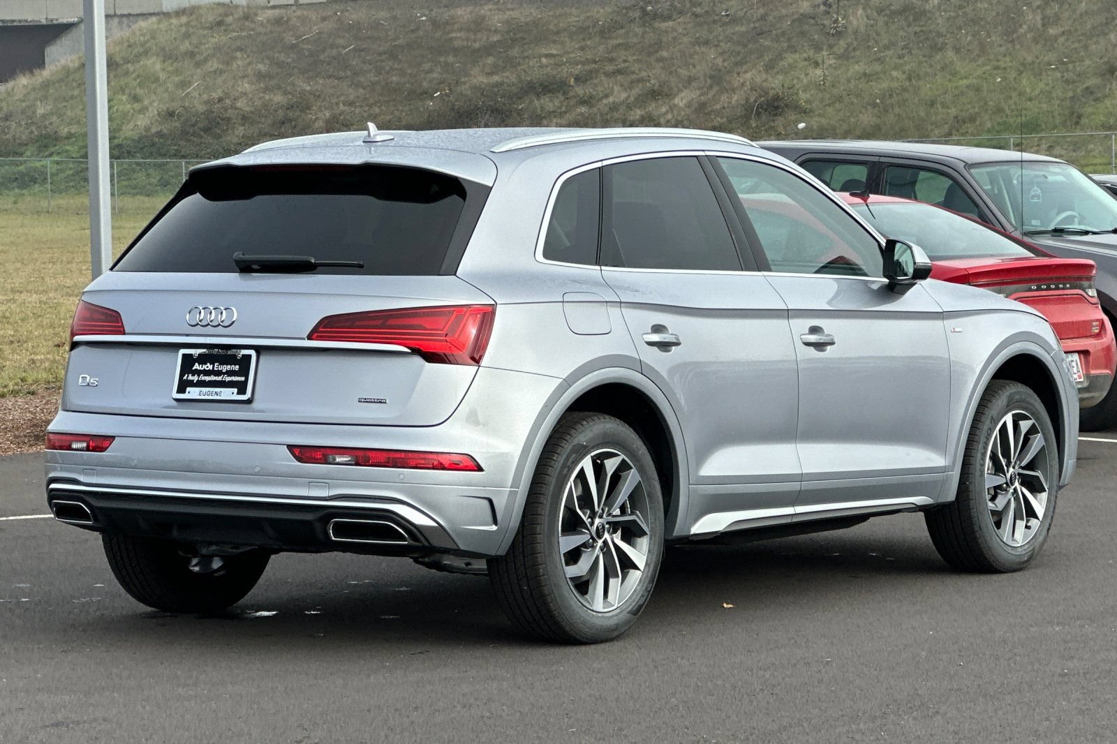 Used 2025 Audi Q5 2.0T Premium AWD/4WD image 3