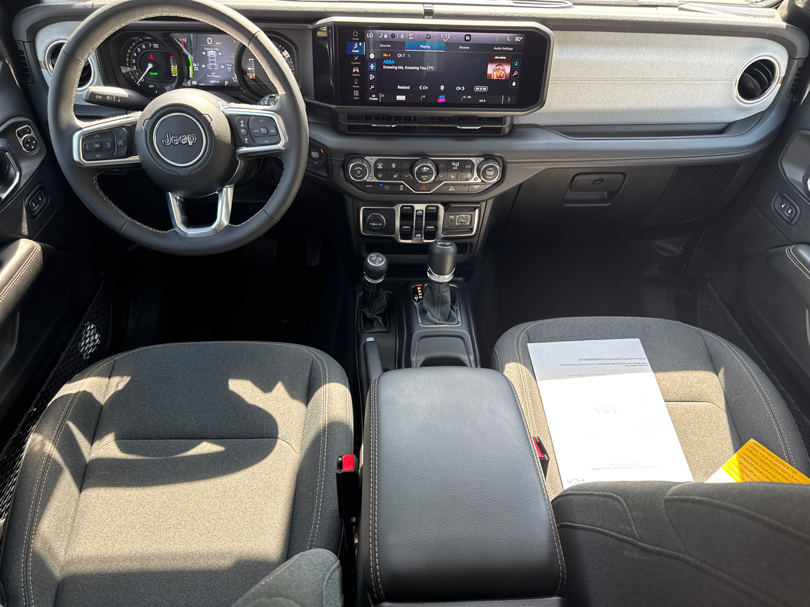 Used 2025 Jeep Wrangler Unlimited Sahara AWD/4WD image 25