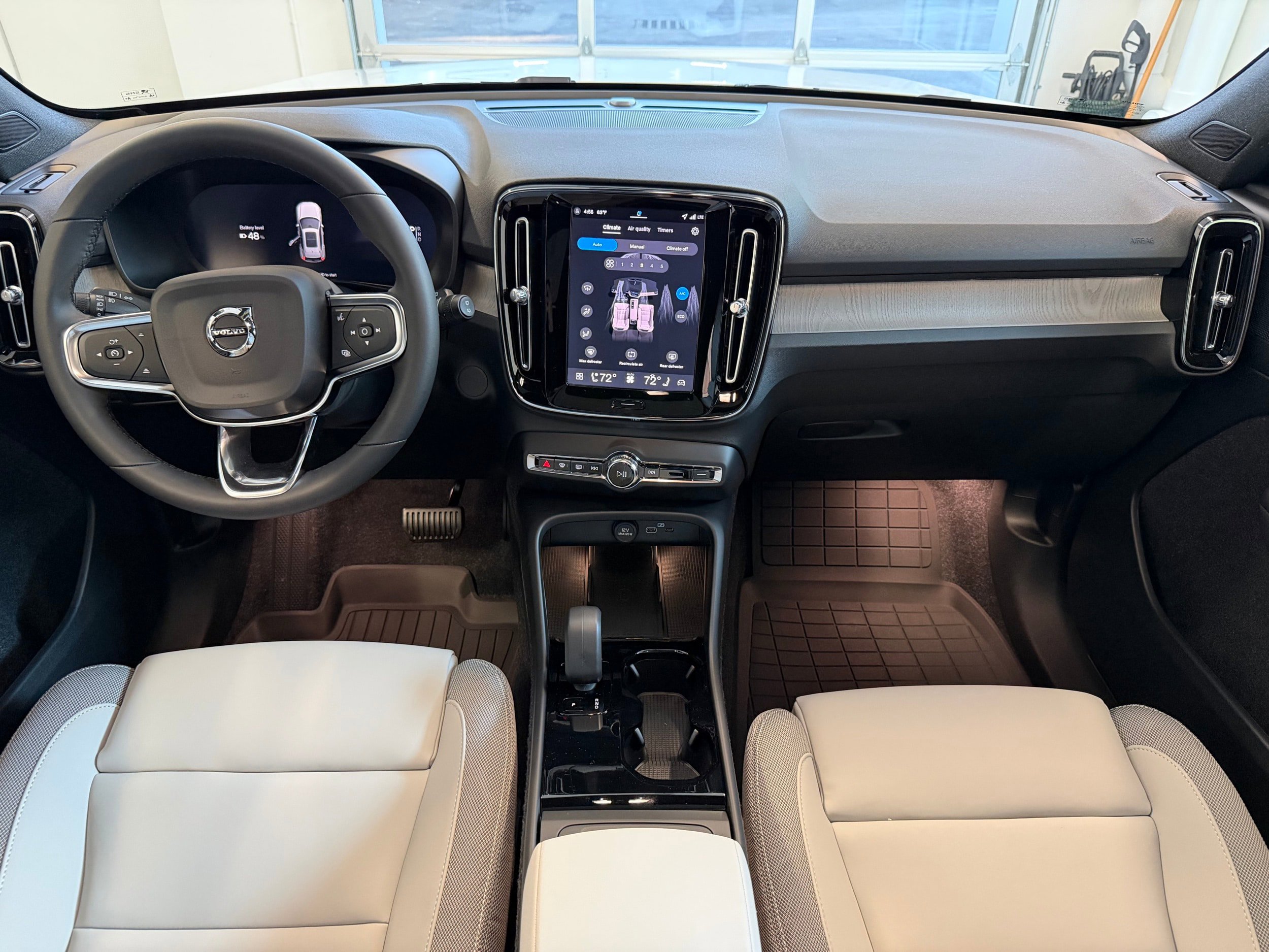 New 2026 Volvo EX40 Plus w/ Climate Package RWD image 20