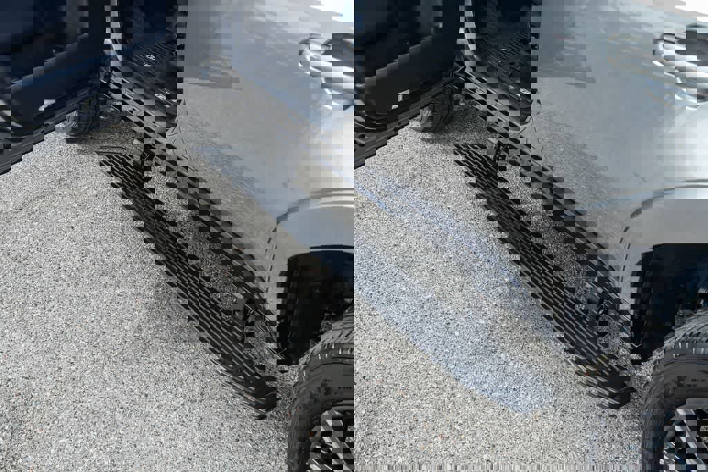 Used 2024 Lexus GX 550 w/ Accessory Package (2T) AWD/4WD image 30