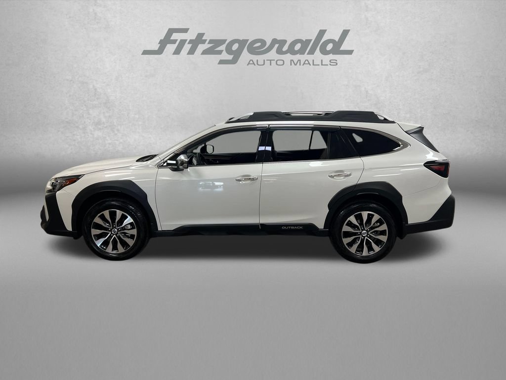 Used 2025 Subaru Outback Touring w/ Popular Package #2 AWD/4WD image 2