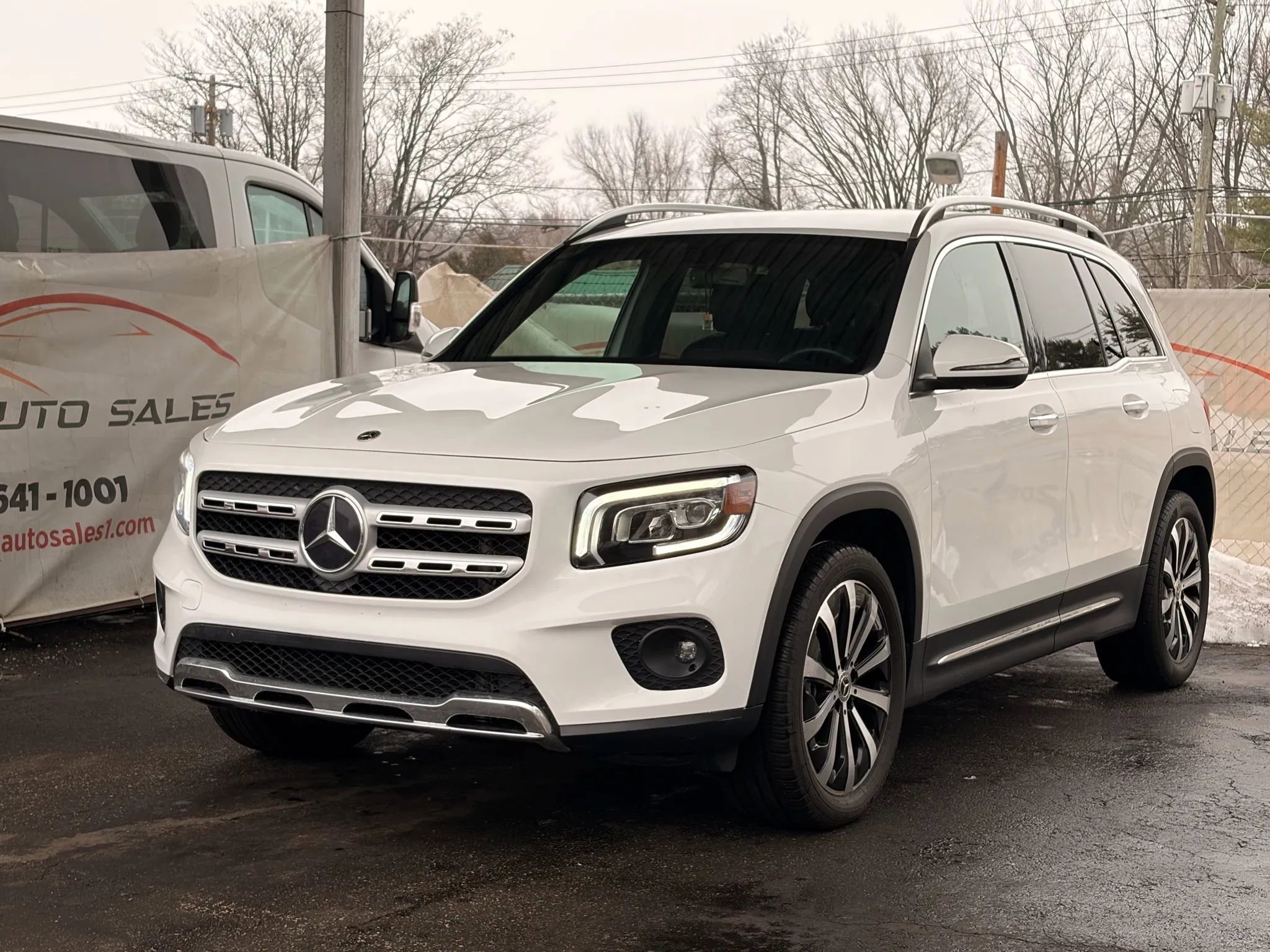 Used 2021 Mercedes-Benz GLB 250 4MATIC image 46