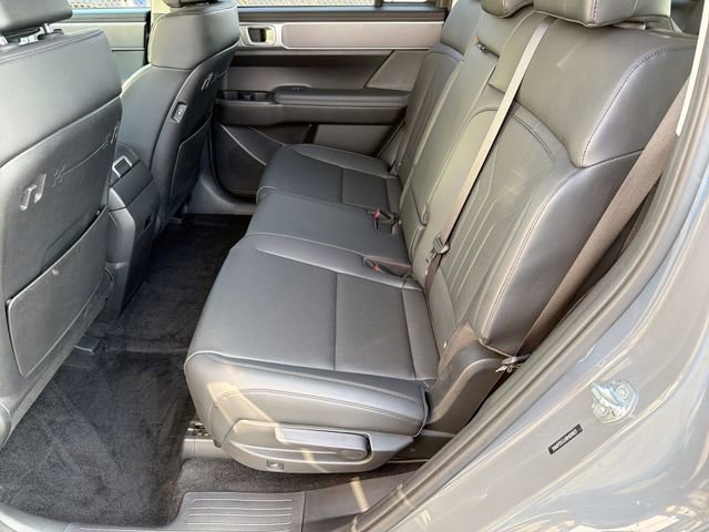 Used 2024 Hyundai Santa Fe SEL image 25