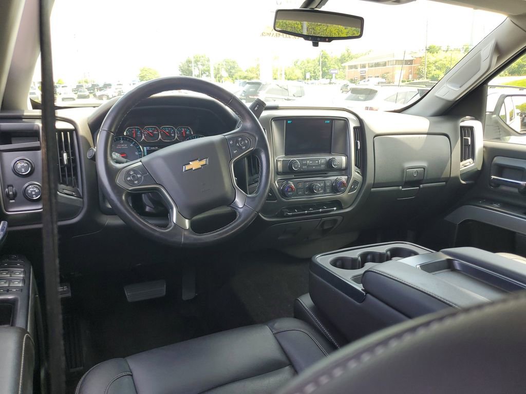 Used 2018 Chevrolet Silverado 1500 LT w/ All Star Edition AWD/4WD image 10
