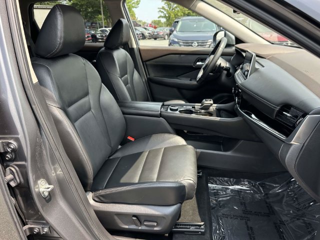 Used 2023 Nissan Rogue SL AWD/4WD image 9