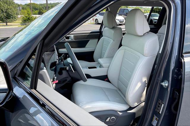 Used 2025 Hyundai Santa Fe Calligraphy image 19