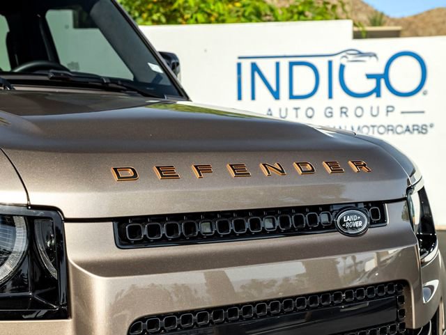 Used 2025 Land Rover Defender 110 AWD/4WD image 6