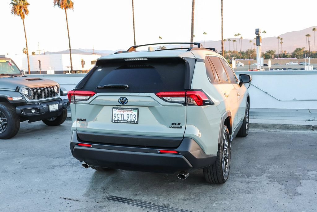 Used 2023 Toyota RAV4 XLE Premium AWD/4WD image 9