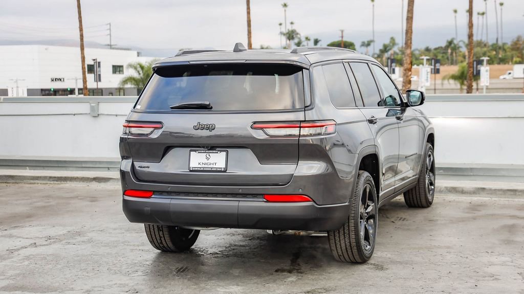 New 2025 Jeep Grand Cherokee L Altitude image 9