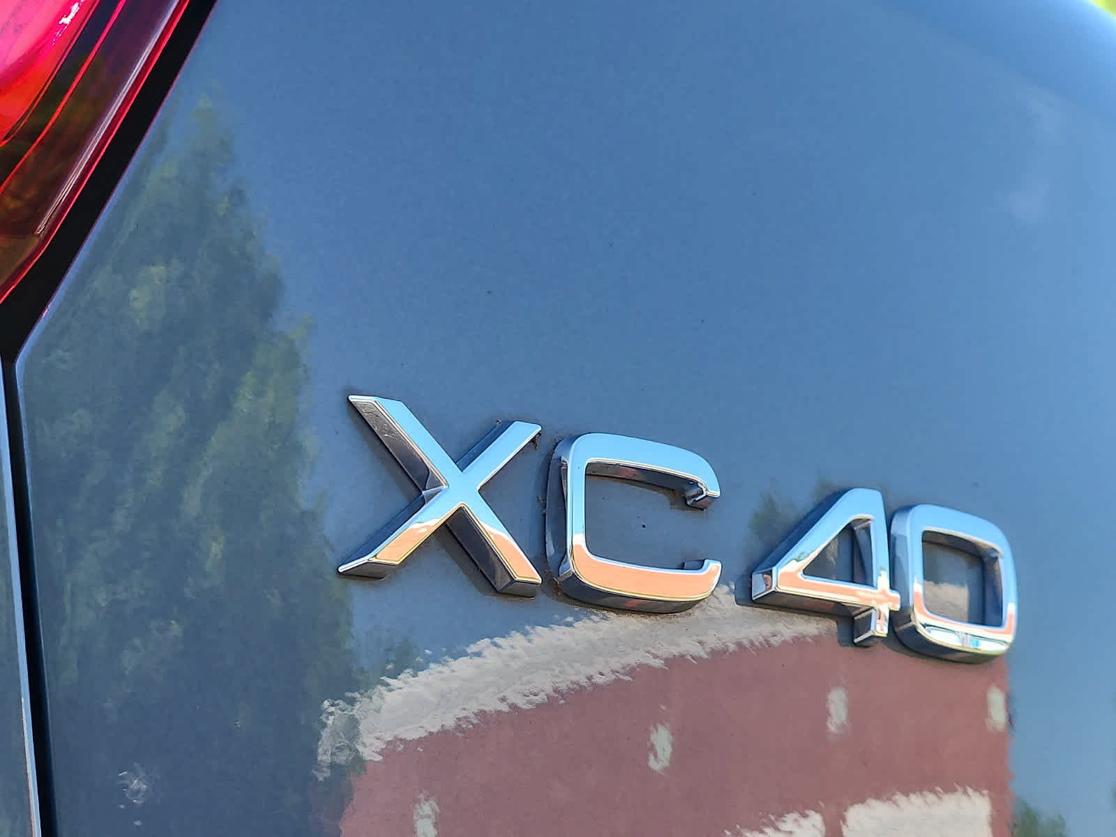 Used 2022 Volvo XC40 T5 R-Design w/ Climate Package AWD/4WD image 32