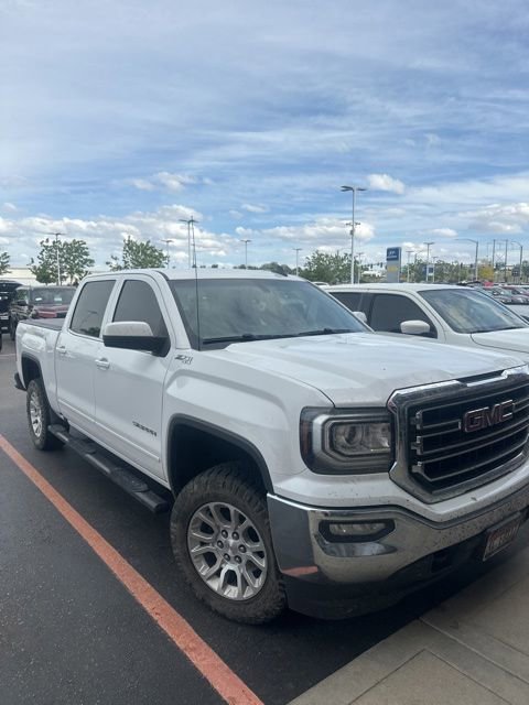 Used 2017 GMC Sierra 1500 SLE w/ SLE Value Package AWD/4WD image 12