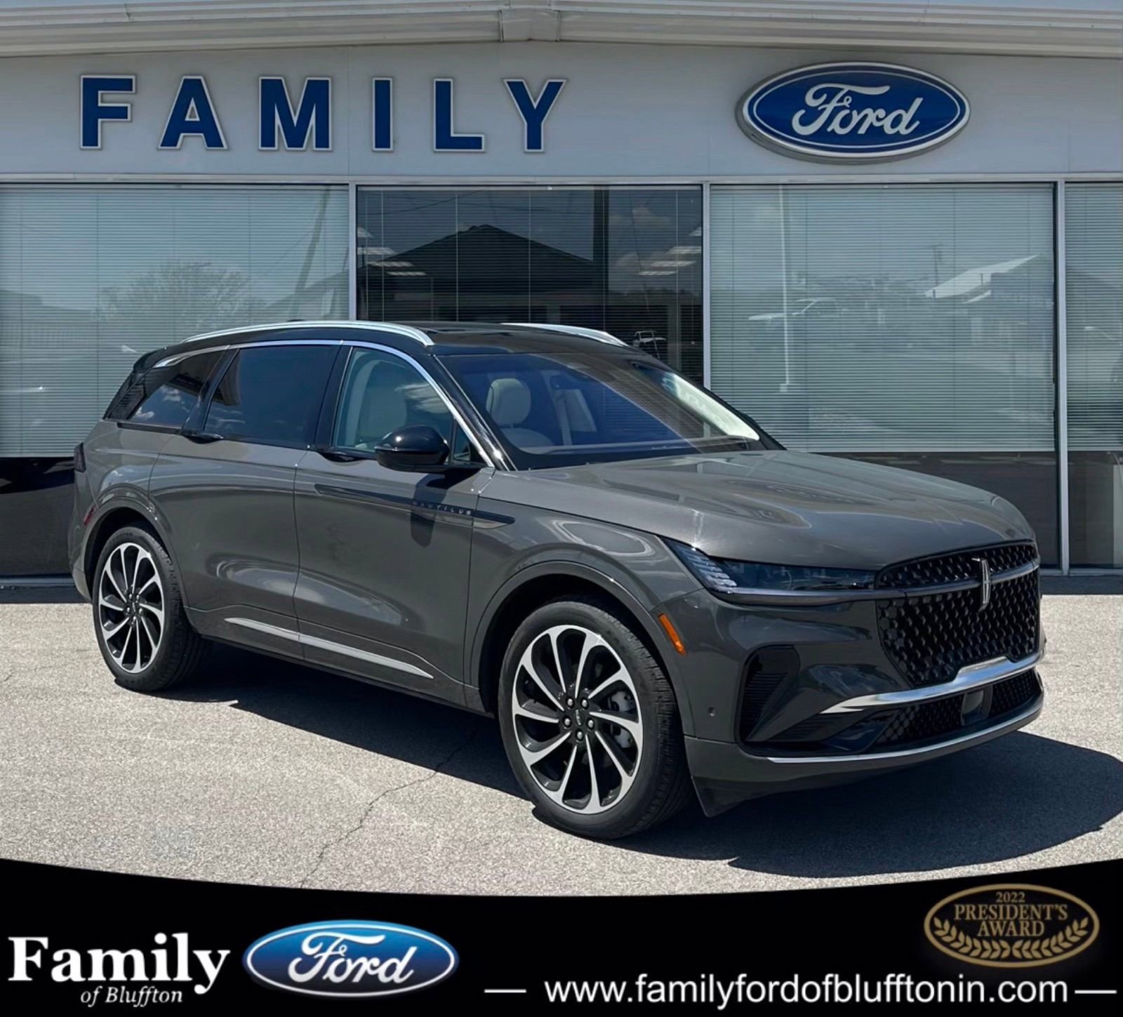Used 2024 Lincoln Nautilus Black Label AWD/4WD image 1