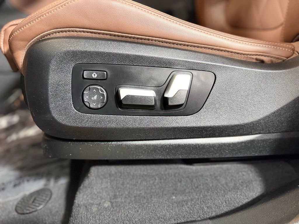 Used 2024 BMW X5 xDrive40i image 18